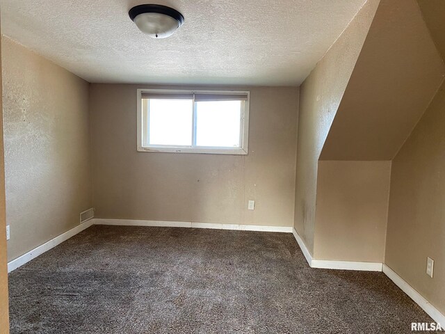 910 W Vandeveer St, Taylorville, IL 62568 - photo 4