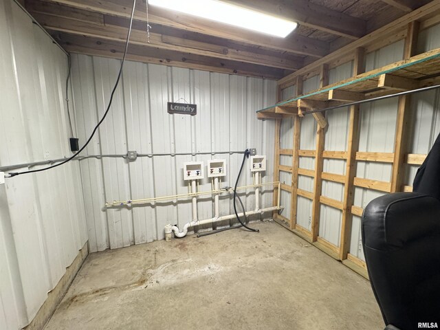1677 E Smokey Rd, Avon, IL 61415 - view of basement