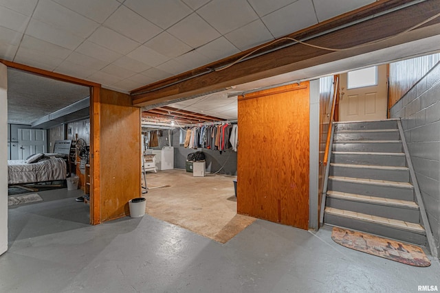 basement with washer / clothes dryer