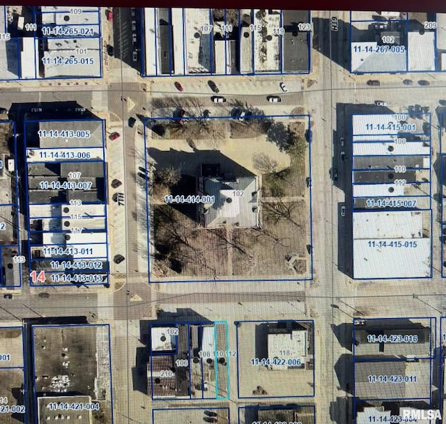 112 E Jackson St, Petersburg, IL 62675