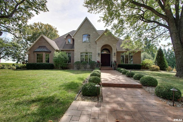 view of front of house with a front yard