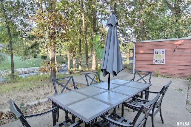 view of patio featuring outdoor dining space