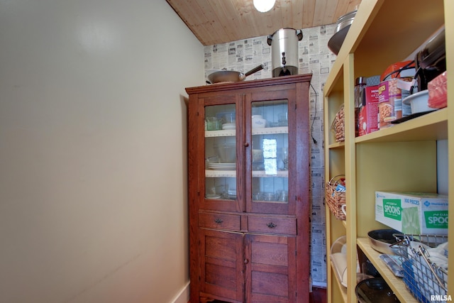 1340 Mulholland St, Nauvoo, IL 62354 - detailed view of wood ceiling and baseboards