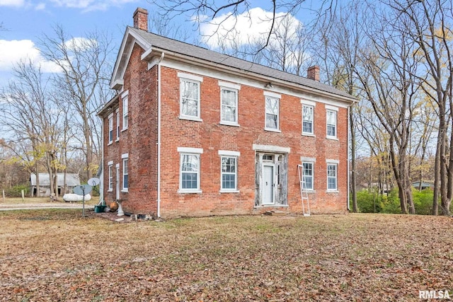 view of colonial inspired home