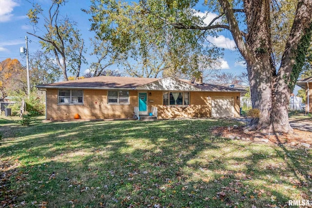 ranch-style house with a front yard