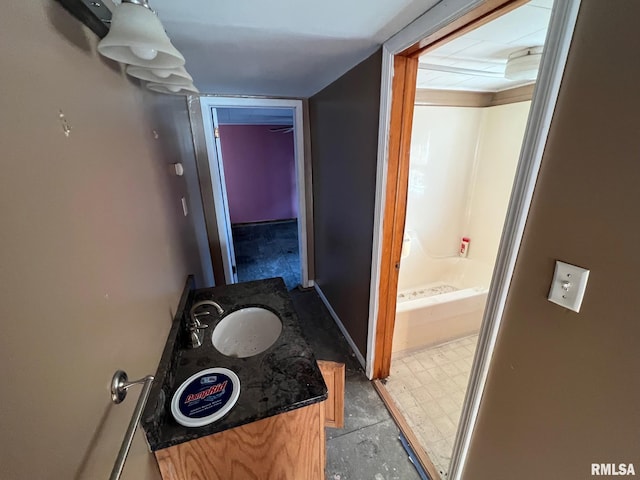 617 Short 8th St, Lincoln, IL 62656 - corridor with a sink and baseboards