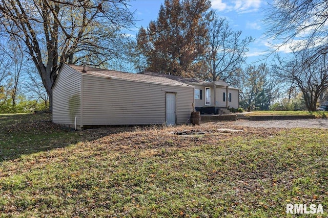 exterior space featuring a yard