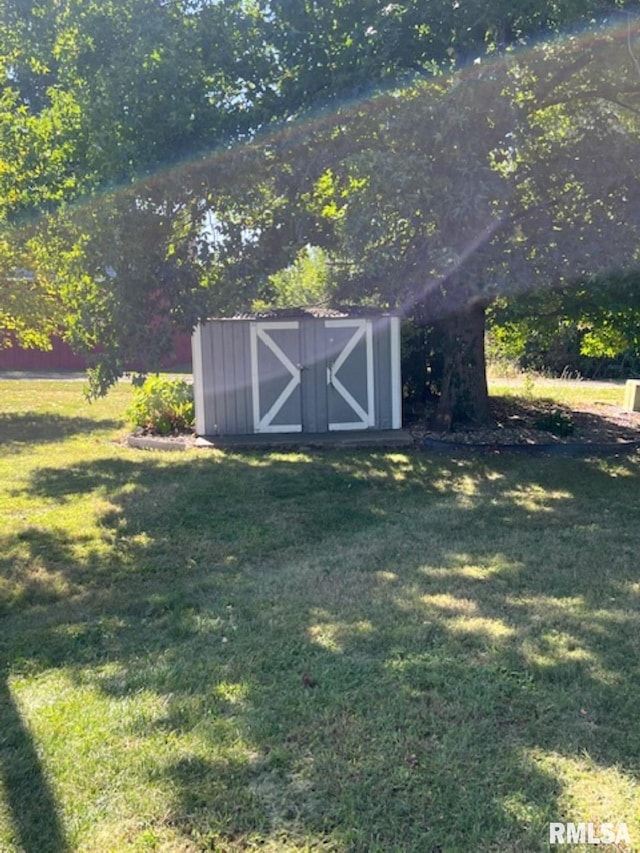 212 N Eastview St, Camp Point, IL 62320 - view of shed