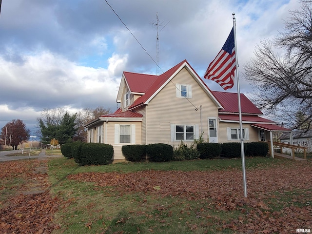 view of home's exterior