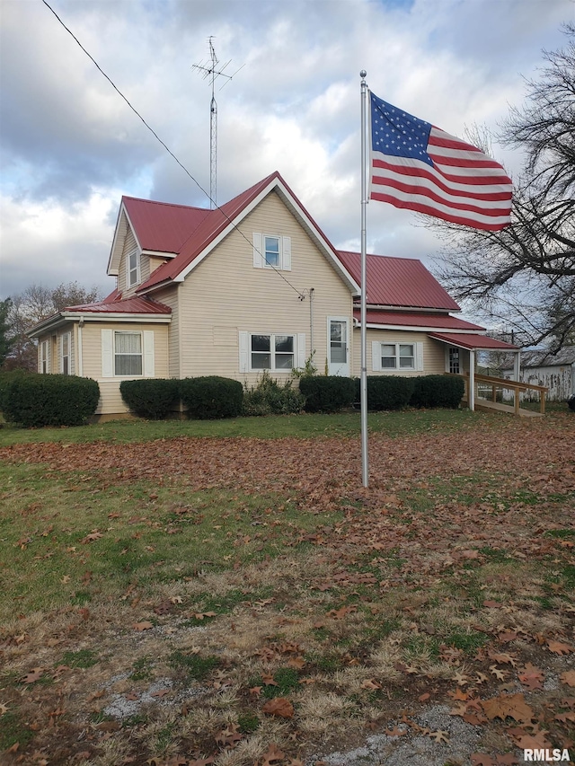 view of home's exterior