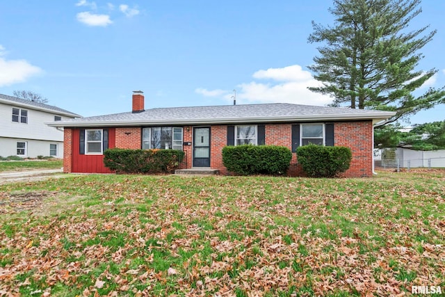 view of front of property with a front yard