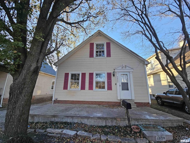 view of front of home