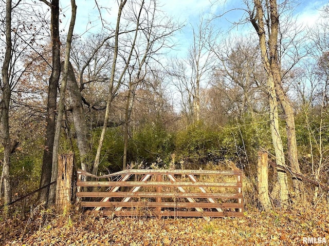 Listing photo 3 for LOT2 Fleisher Rd, Galesburg IL 61401