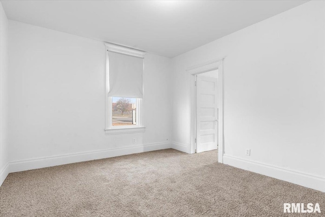 unfurnished room with carpet floors