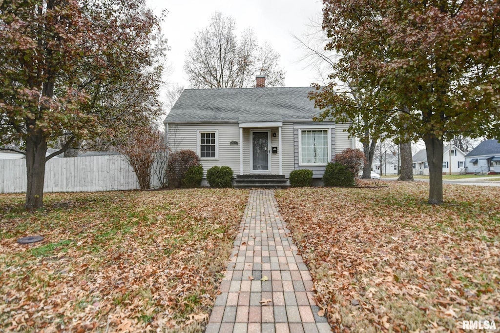 view of front of property