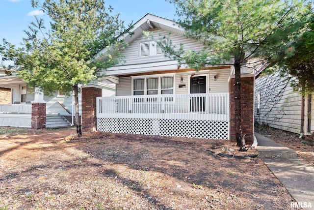 view of front of property with covered porch