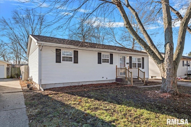 view of front of property