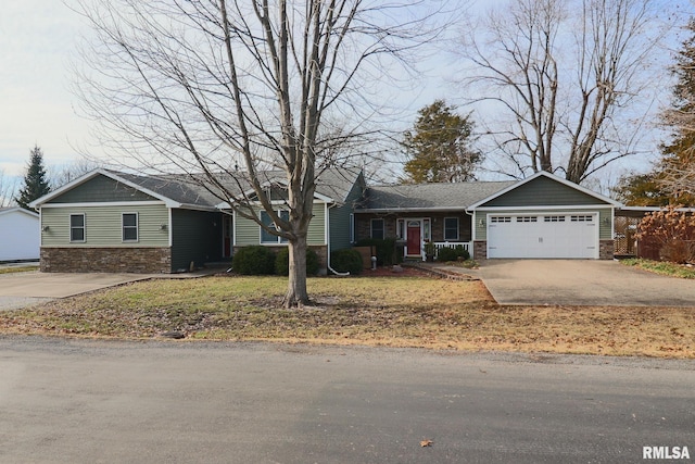 single story home featuring a garage