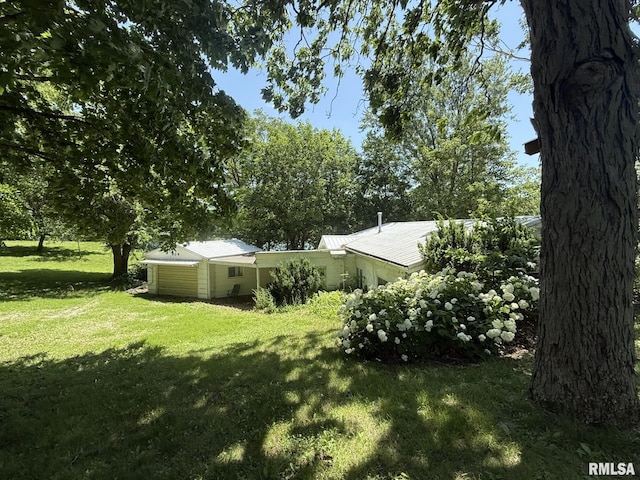 109 Lake Warren Dr, Monmouth, IL 61462 - photo 1