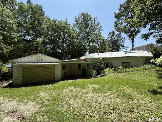 109 Lake Warren Dr, Monmouth, IL 61462 - photo 2