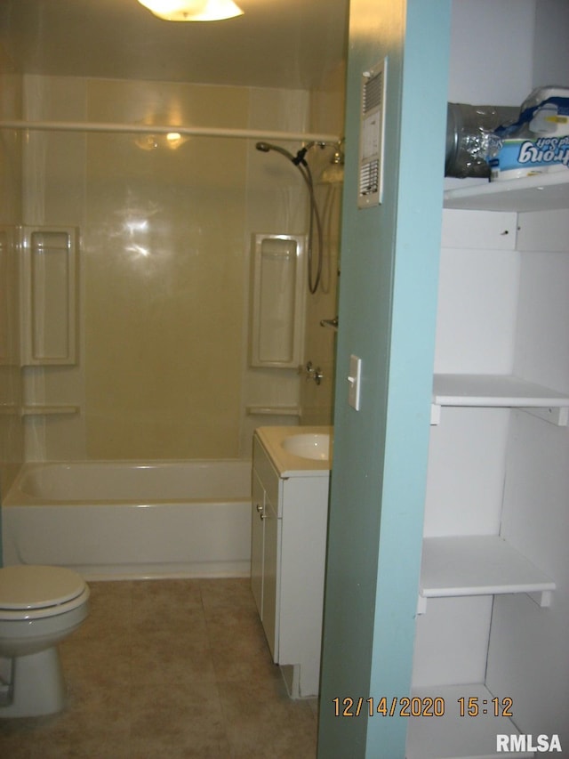 full bathroom featuring shower / bathing tub combination, vanity, and toilet