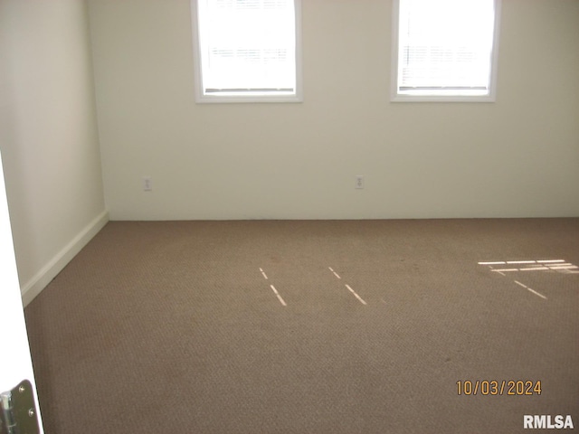 empty room with carpet