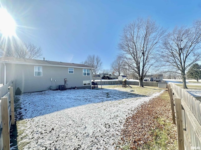 view of yard with central AC