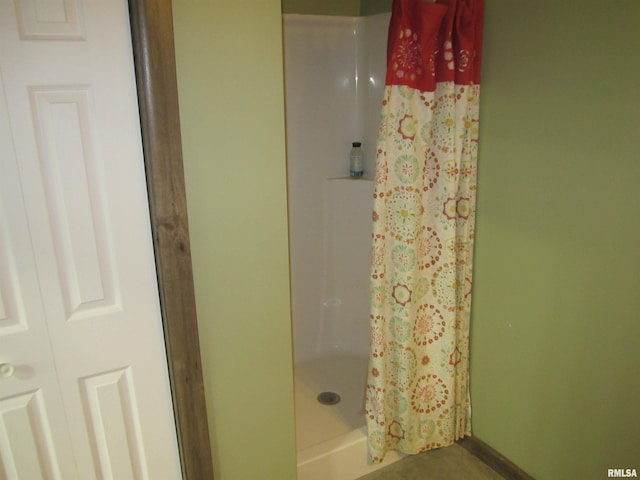 bathroom with walk in shower