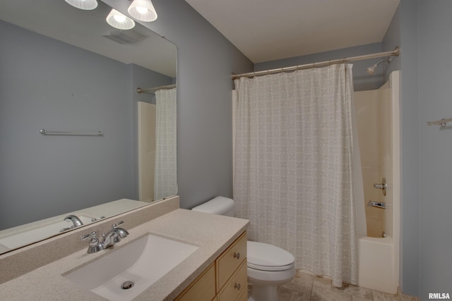 full bathroom featuring toilet, shower / tub combo with curtain, and vanity