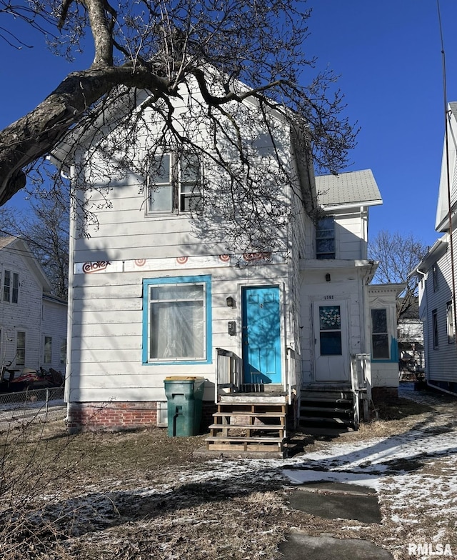 view of front of property