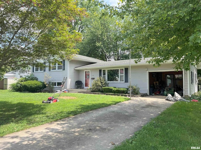 238 E Prairie St, Roodhouse, IL 62082 - photo 1
