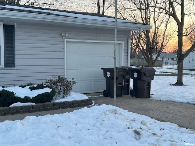 238 E Prairie St, Roodhouse, IL 62082 - view of snow covered garage
