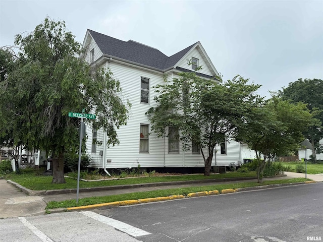401 S E St, Jacksonville, IL 62650 - photo 2