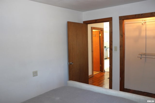 unfurnished bedroom featuring a closet