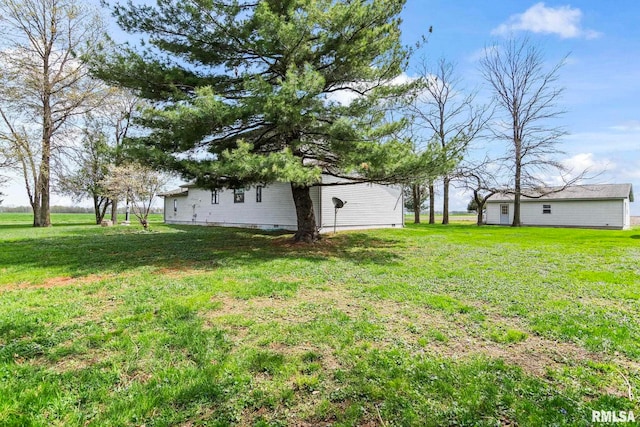 34187 E 6th Rd, Pawnee, IL 62558 - view of yard