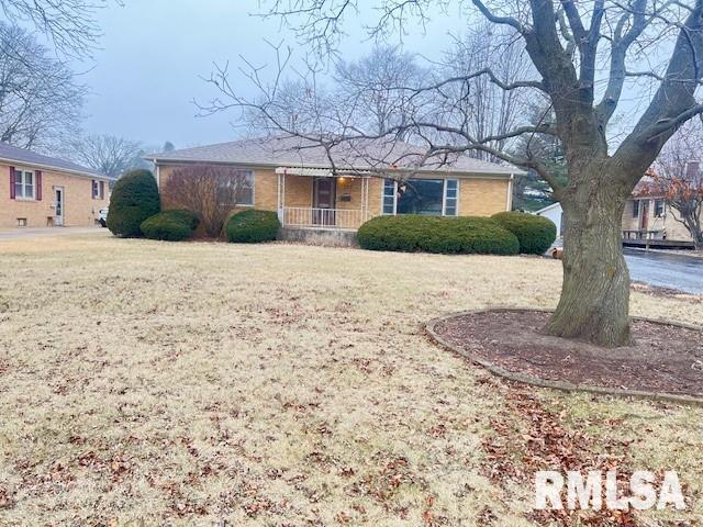 130 Hawkinson Ave, Galesburg, IL 61401 - photo 1