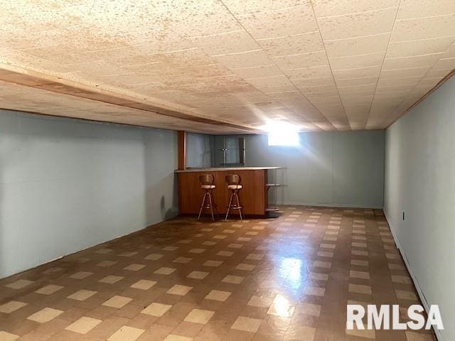 basement with bar