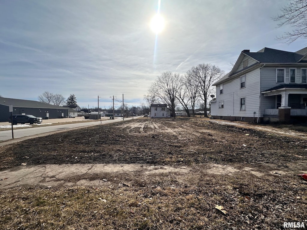 203 W Beecher Ave, Jacksonville, IL 62650