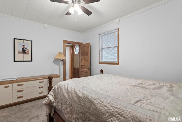 bedroom featuring light carpet, ornamental molding, and ceiling fan