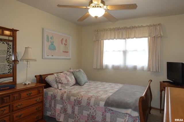 bedroom featuring ceiling fan