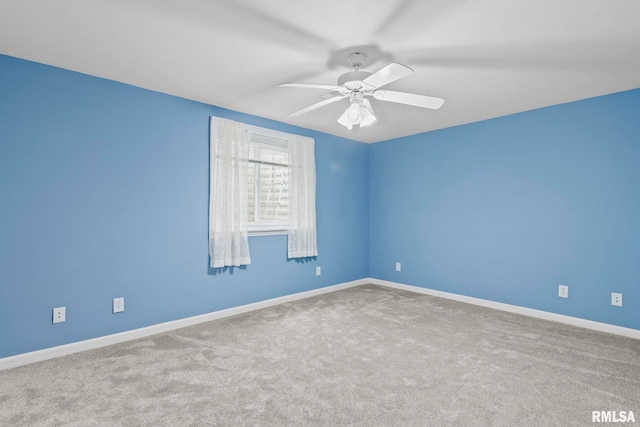 unfurnished room with carpet floors and ceiling fan