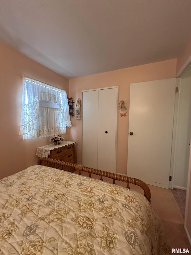 bedroom featuring a closet