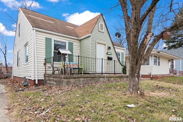 view of front of home