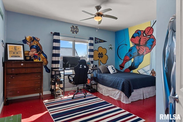 bedroom featuring ceiling fan