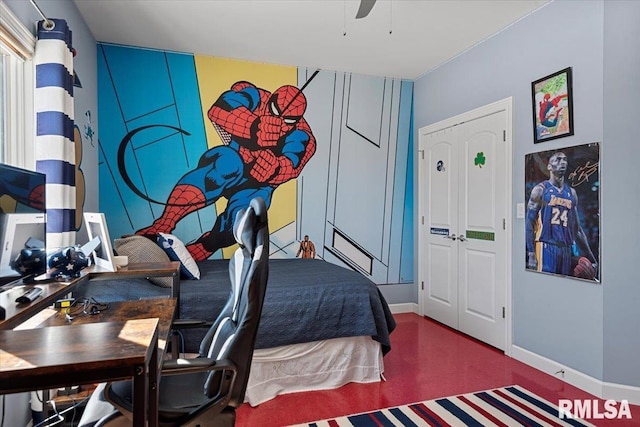 bedroom with ceiling fan