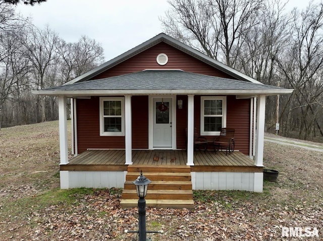 view of front of property featuring a porch