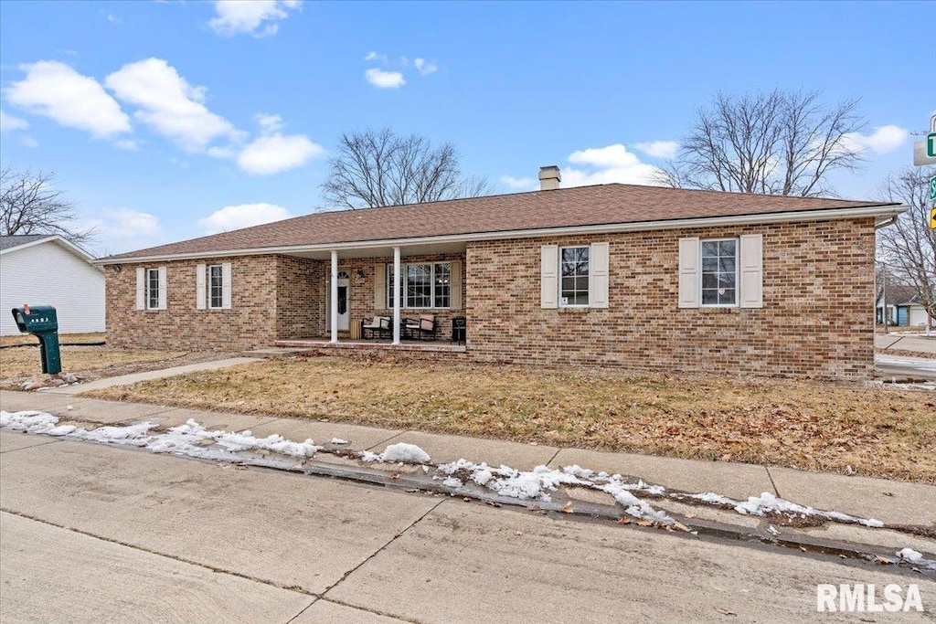 view of front of property with a porch