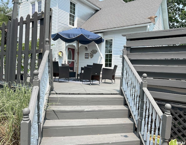 102 W Lorton St, Roodhouse, IL 62082 - view of deck