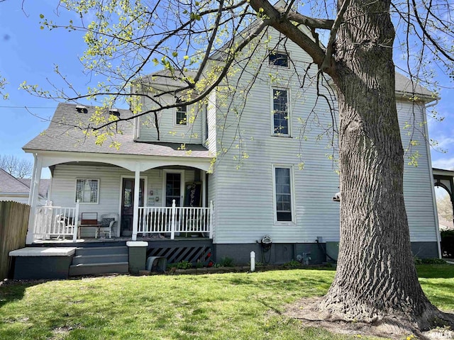 102 W Lorton St, Roodhouse, IL 62082 - back of house featuring a porch