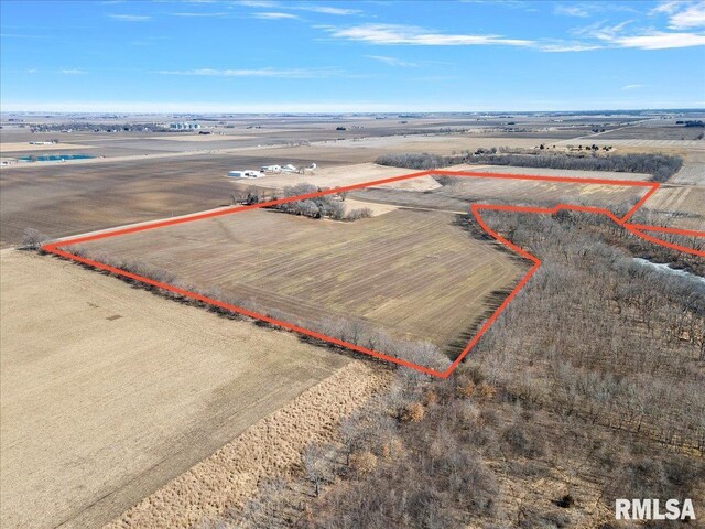 13505 W Long Point Rd, Niantic, IL 62551